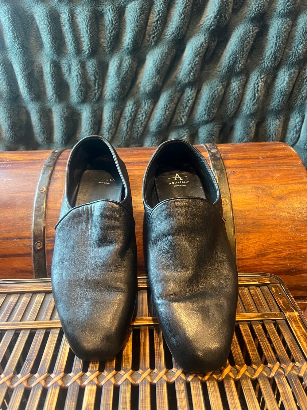 Aquatalia Women’s  
Black Leather Slip-On Loafers made in Italy Size 9